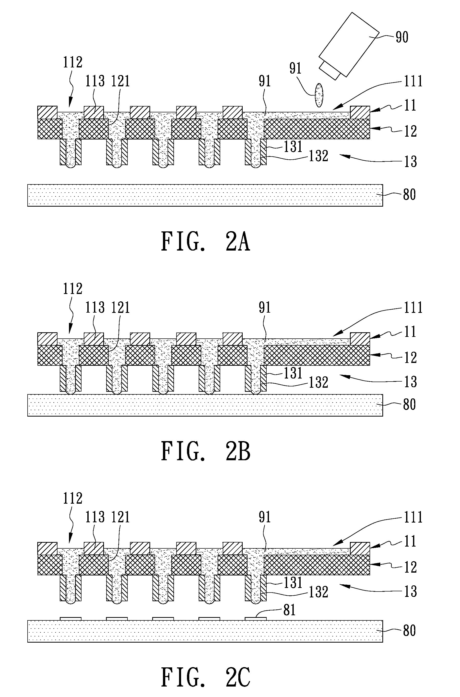 Fluidic nano/micro array chip and chipset thereof