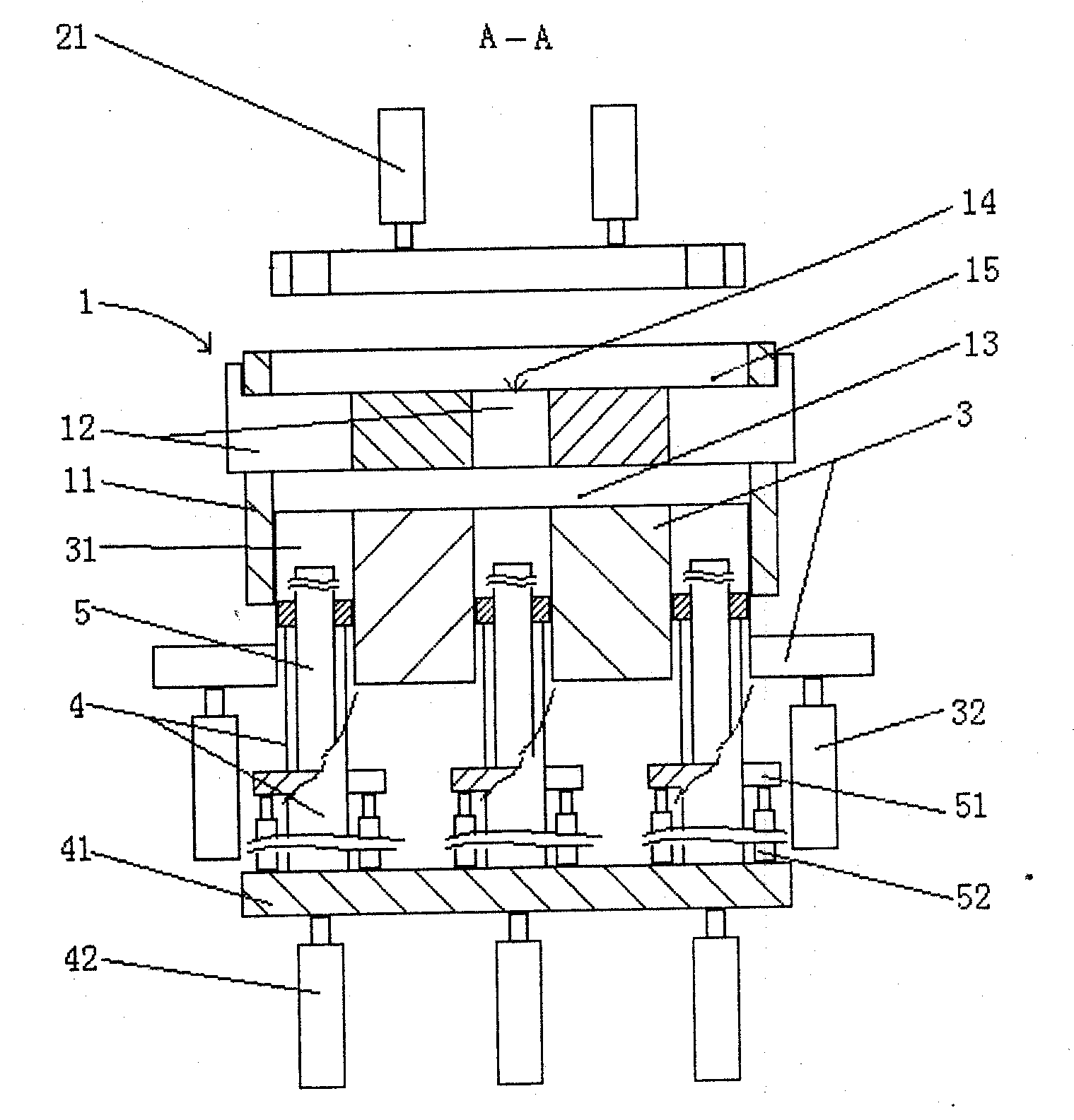 Double plank vegetable fibre tray integral pressing method and special mould thereof