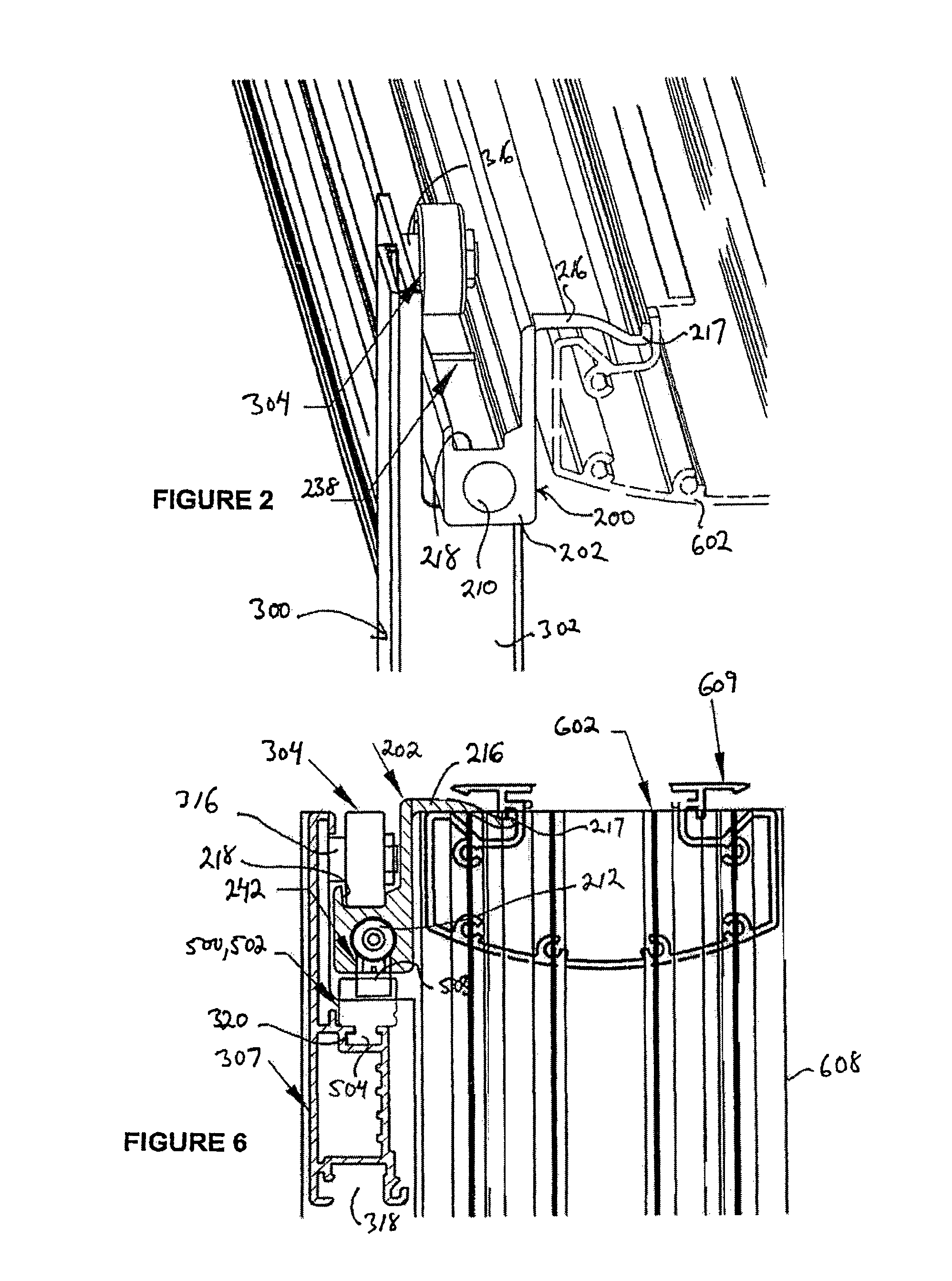 Sliding door apparatus having a damping mechanism