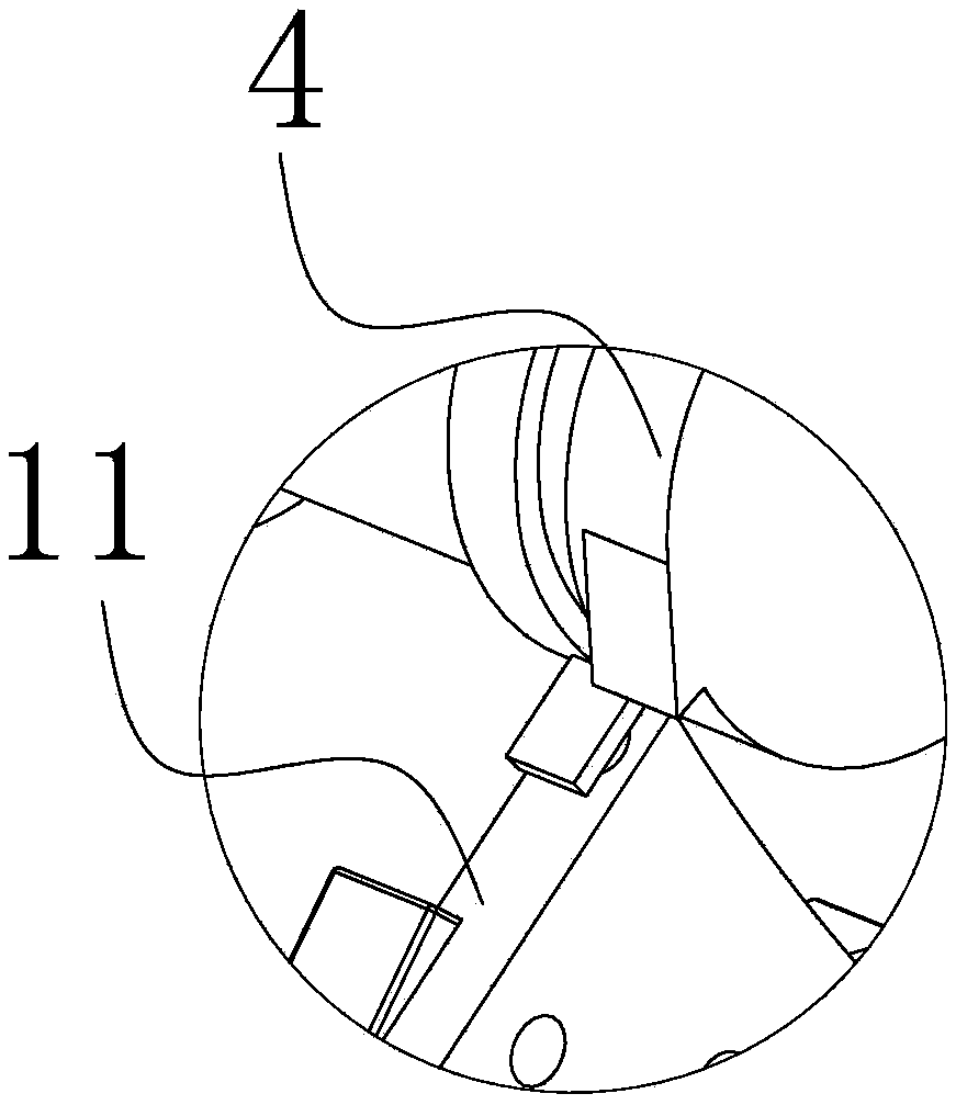 Driver for processing and pushing glass bead