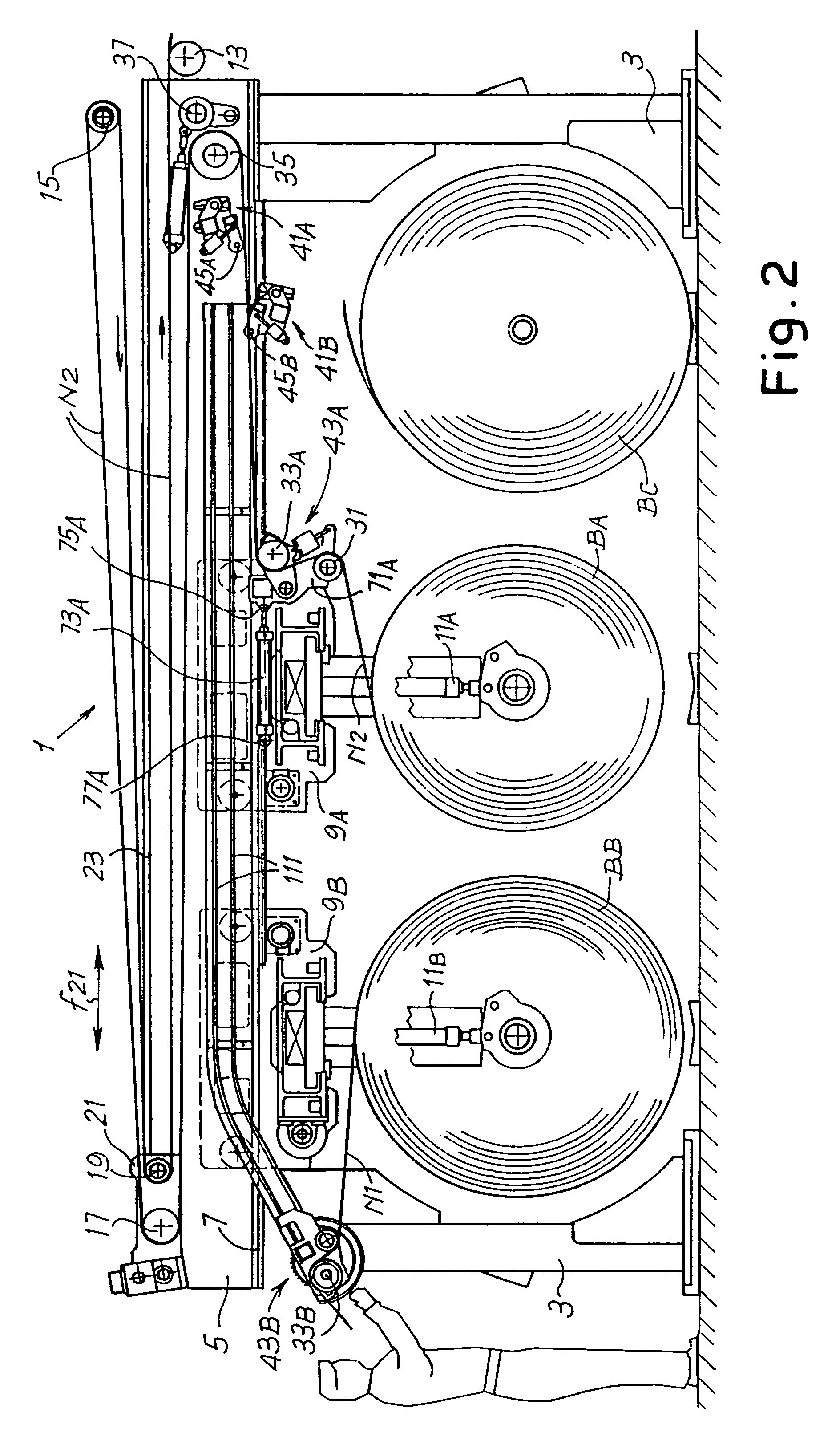Splicing device for splicing two web materials together, unwinder comprising said splicing device and relative method