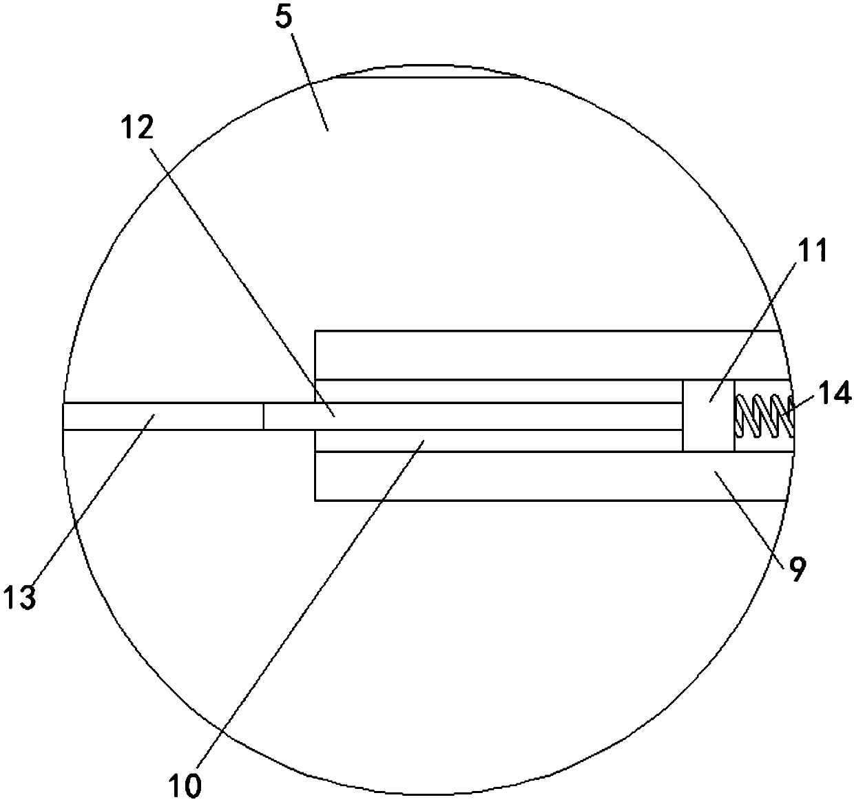 Feeding device wider in feeding range