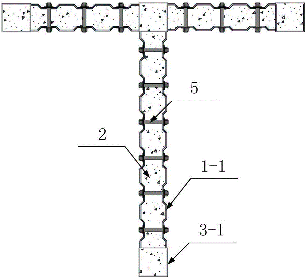 Corrugated sheet steel-concreate composite structure and computer control forming method thereof