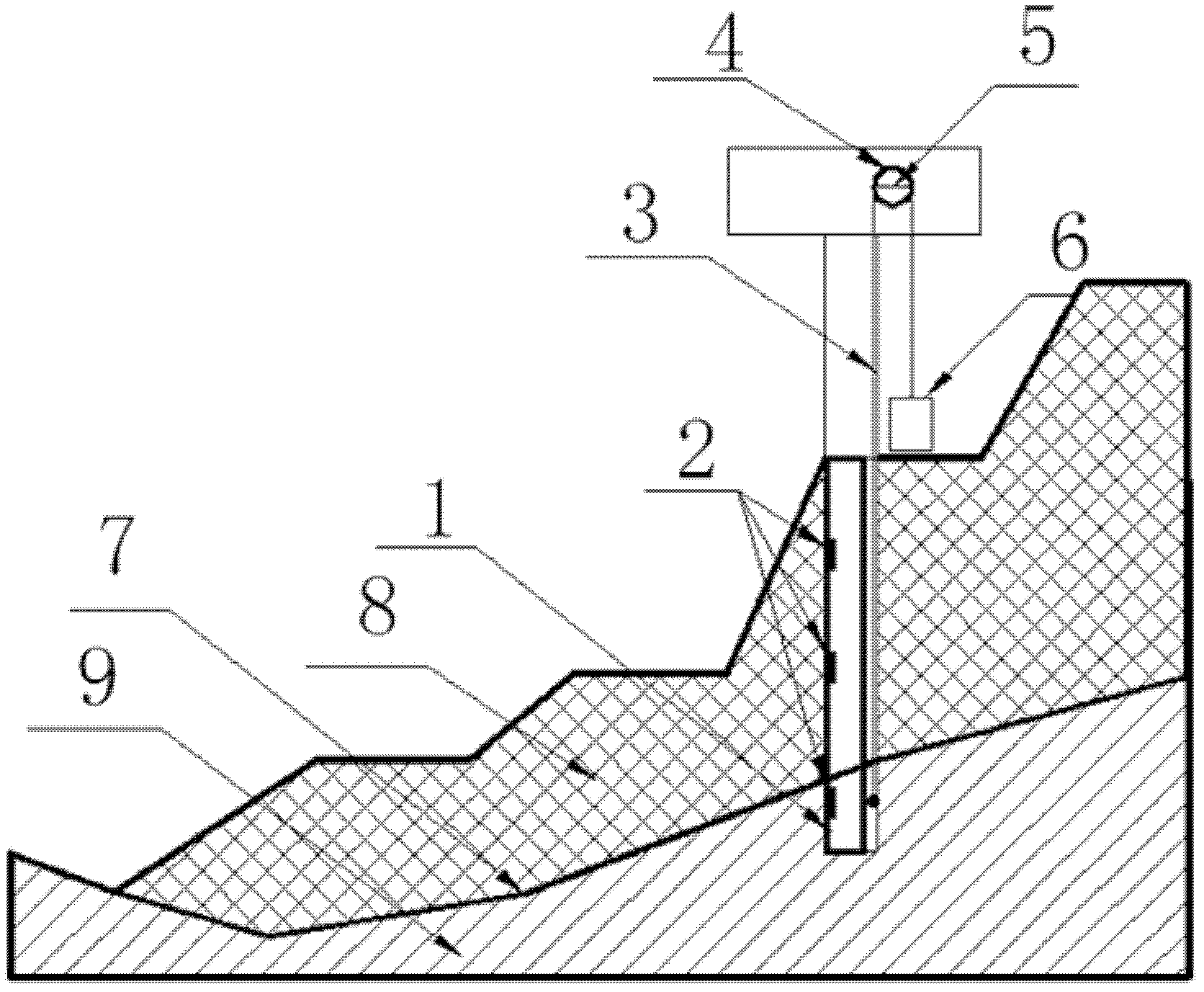 Device and method for monitoring displacement deformation of sliding surface of landslip