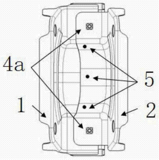 A reinforced structure for the central passage of a car