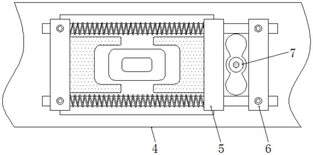 Pressed powder pressing machine capable of ensuring uniform thickness through vibration and achieving isochronous pressing