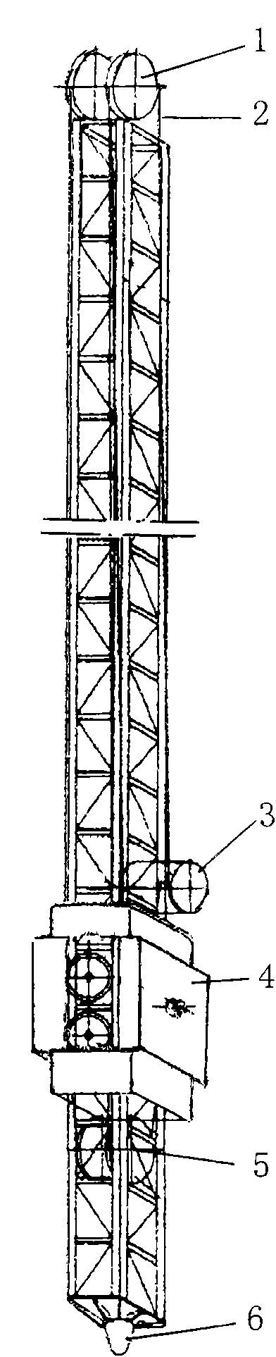 Movable pile type positioning device of engineering ship