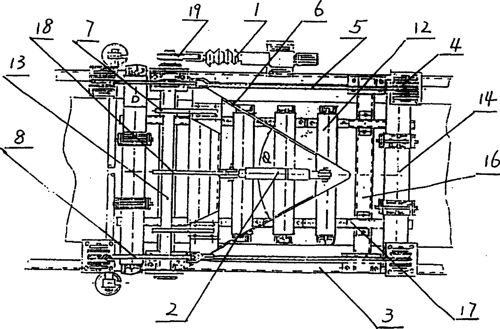 Dynamically balanced plow-type unloader