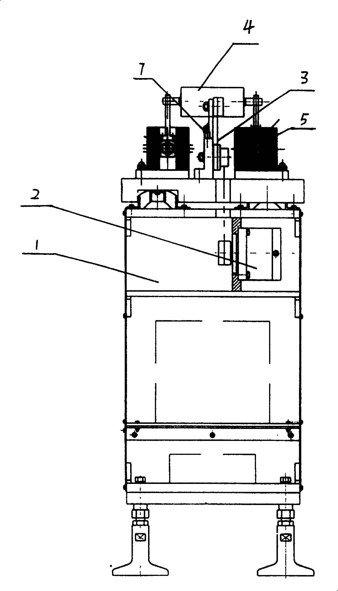 Dynamic balance measuring instrument