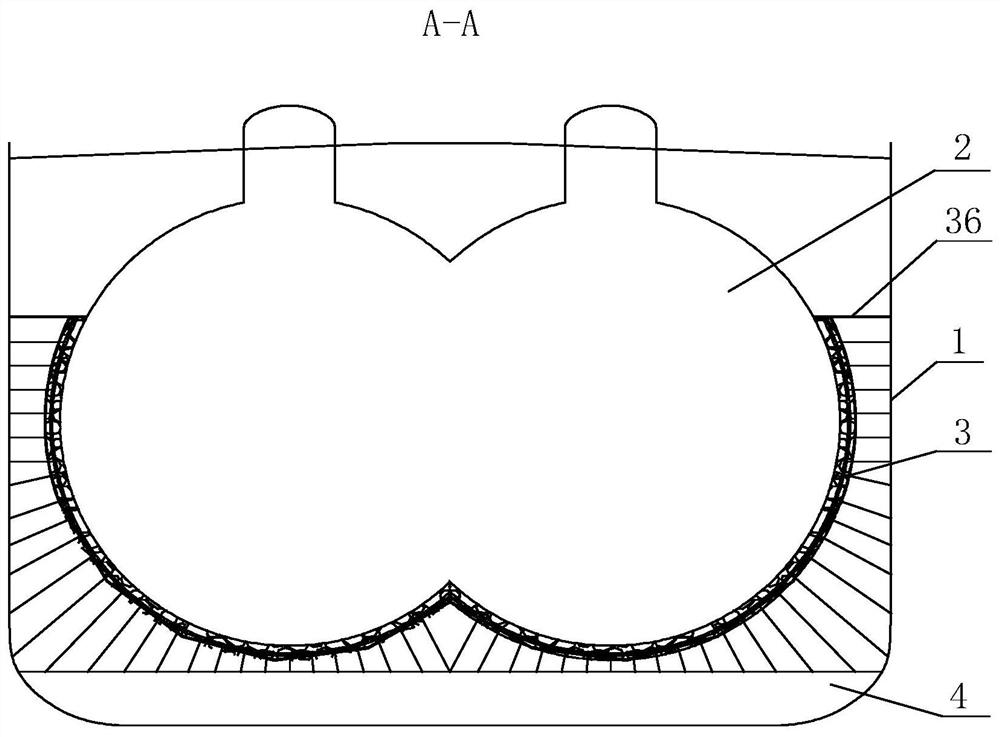 Semi-enclosed bulkhead structure of cargo hold