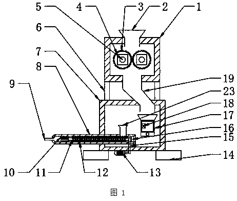 Injection molding device for plastic barrel production