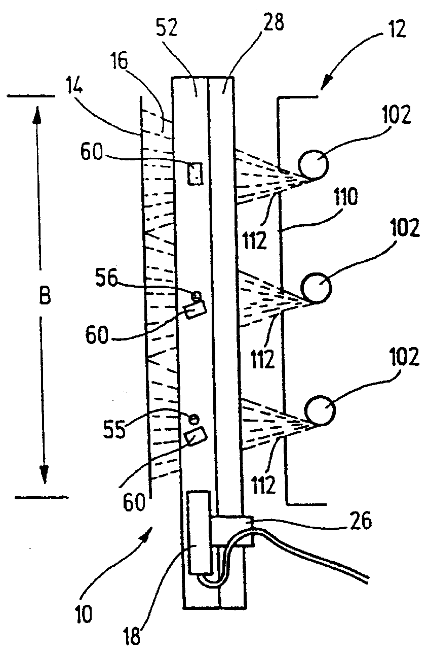 Device and method for monitoring the amount of a fluid sprayed across the width of moving material webs for the moistening thereof