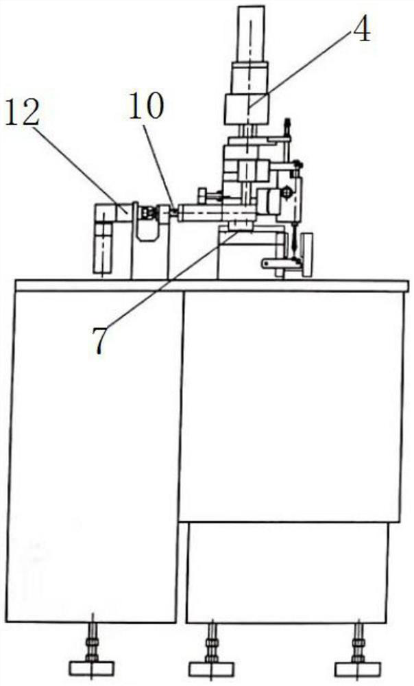 Full-servo suppository filling and sealing machine with filling head capable of moving back and forth