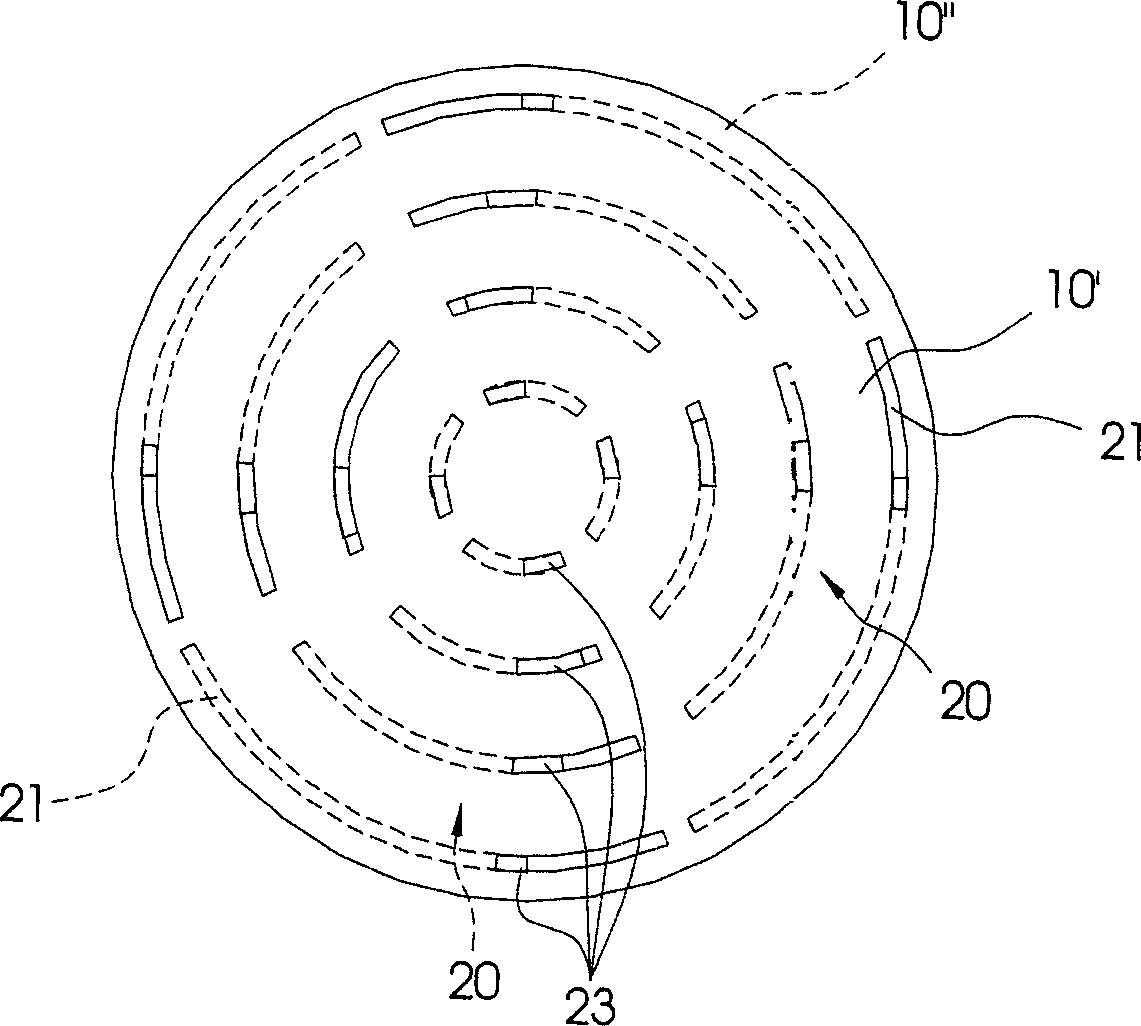 Rotary device for regulating flow of spray head