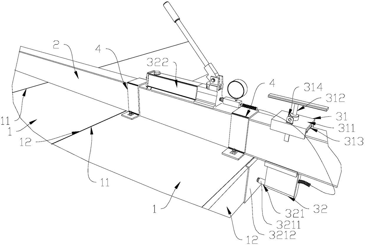 Splicing device for hoisting boards for cold storage and splicing process for hoisting boards for cold storage