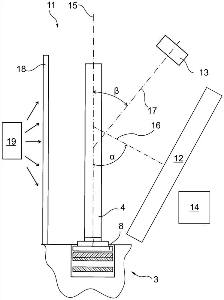 Winder and device for identifying remaining yarn