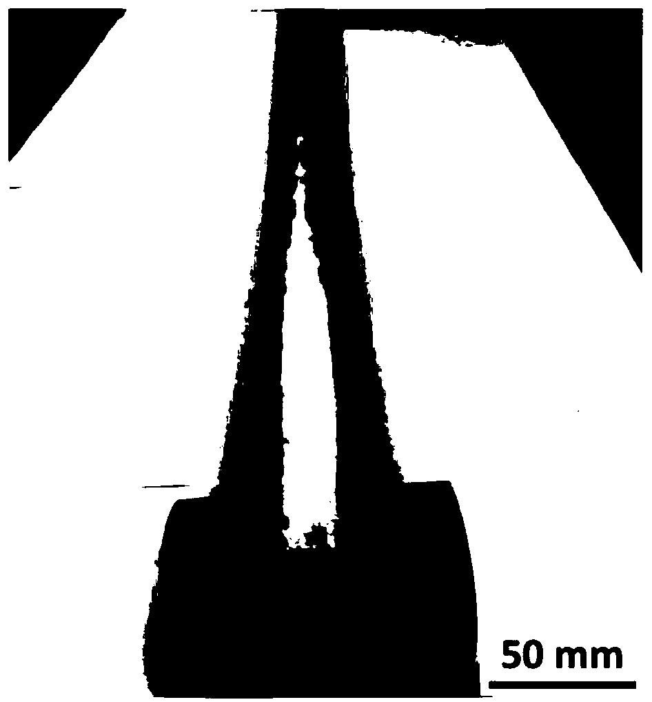 Aluminum matrix composite hot-extruded tube manufacturing method capable of reducing internal surface scratches