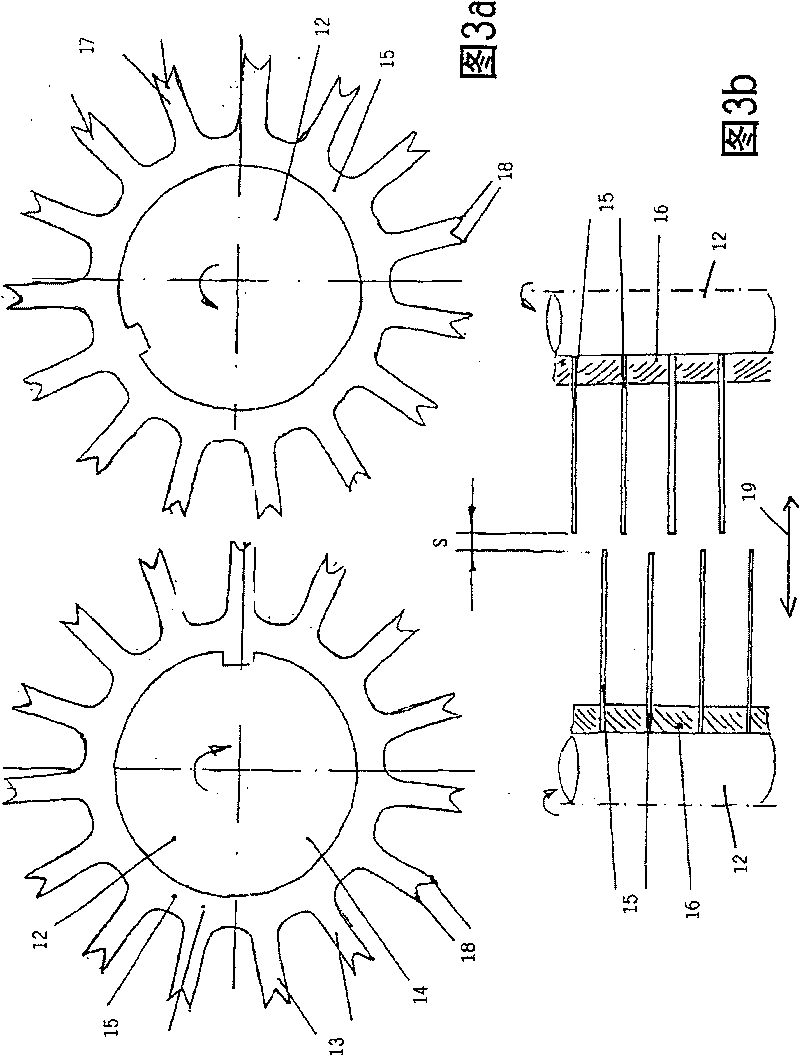 Device for distributing granular material onto a continuously travelling support and bunker for granular material