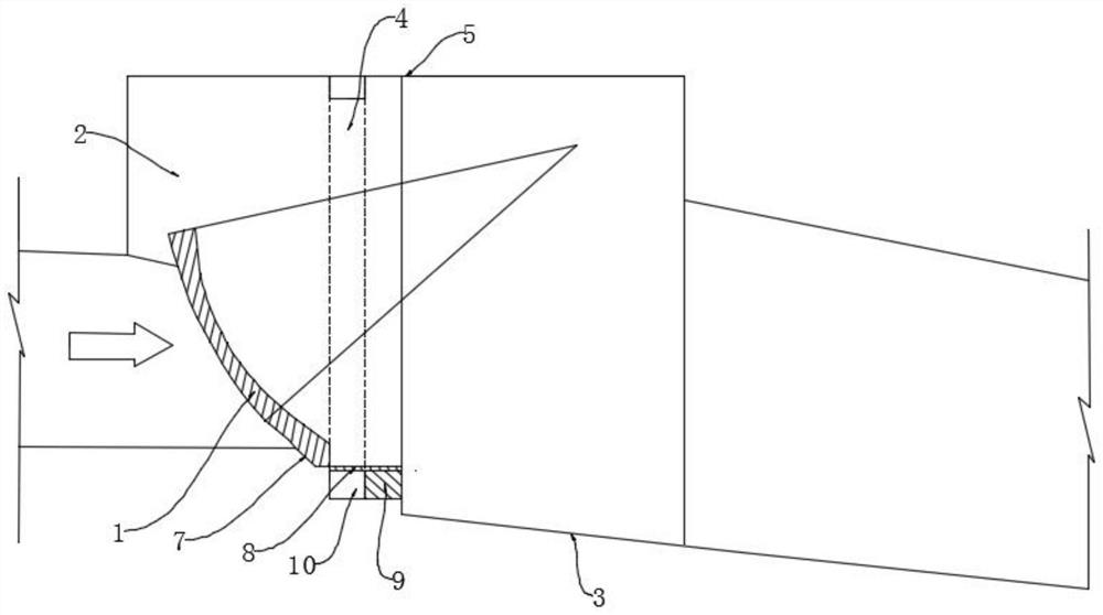 A kind of arc-shaped gate air-entraining structure with sudden expansion and sudden drop in the low-pressure area of ​​side wall impact rebound