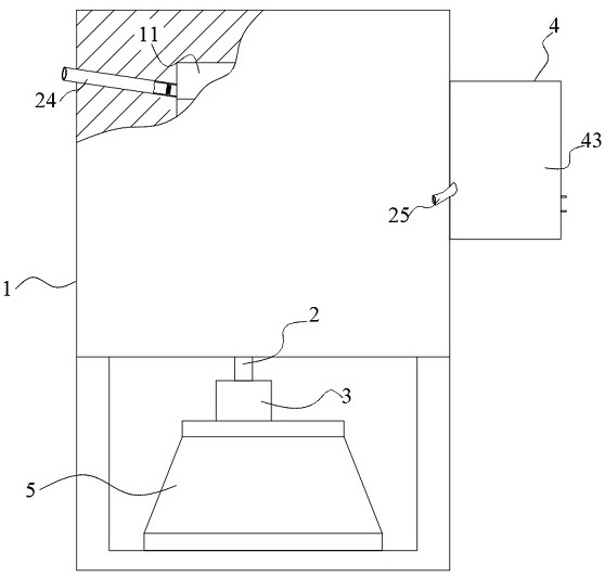 A water quality monitoring device and detection method for preventing sample crosstalk