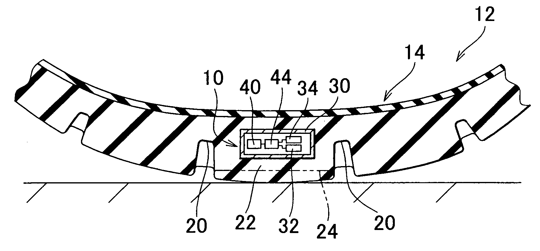 Tire state quantity detecting apparatus and method