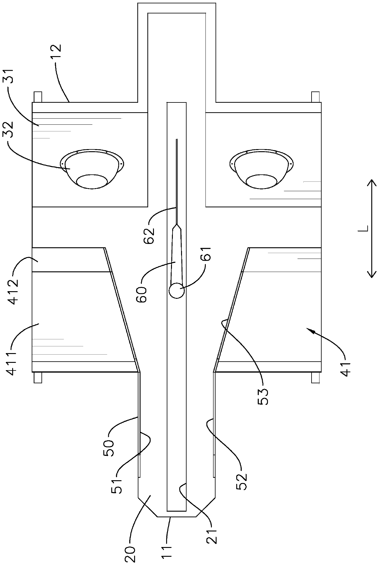 Automatic folding device, automatic folding assembly and automatic folding method for automobile floor mat