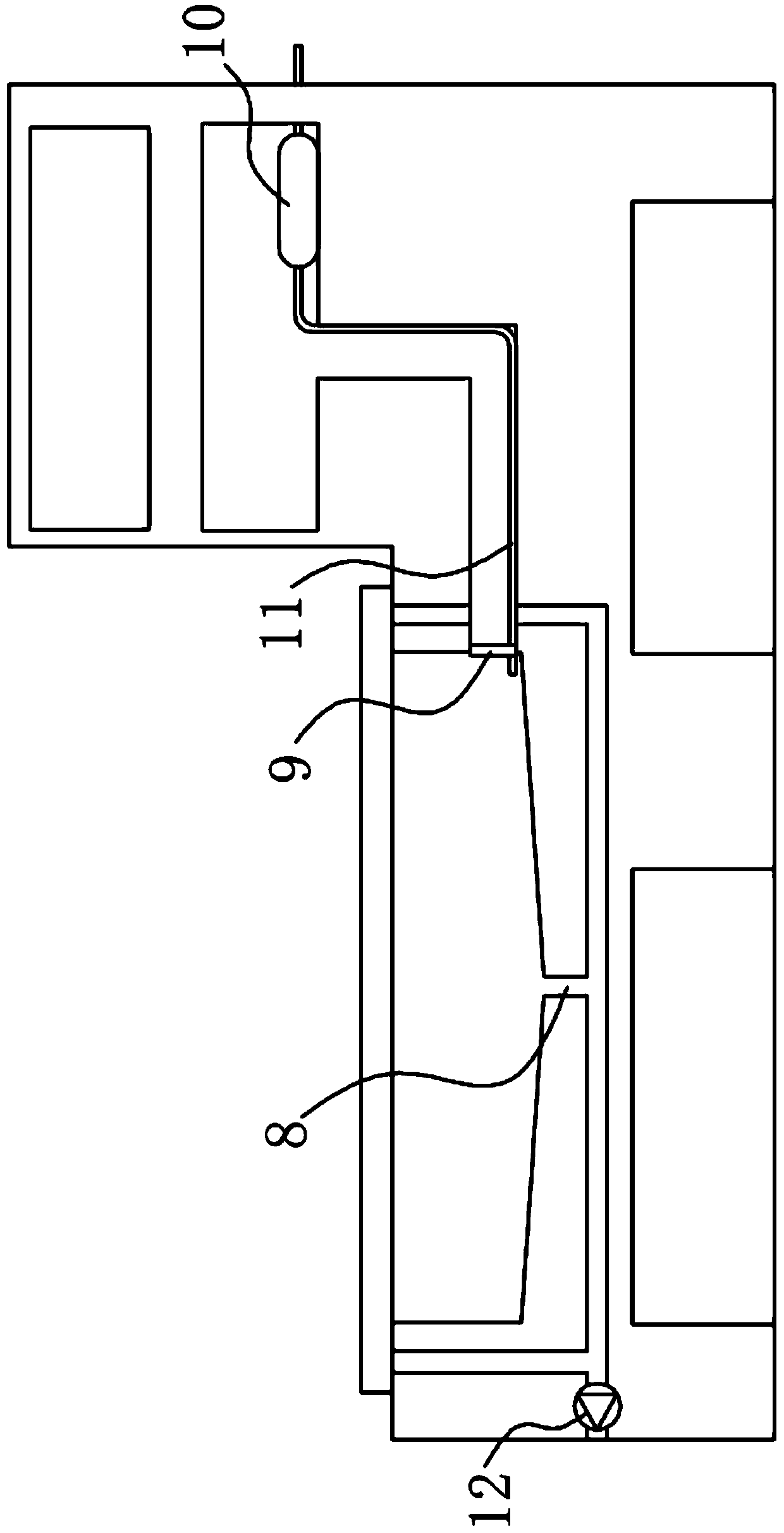 Floating dock for locally repairing ship bottom