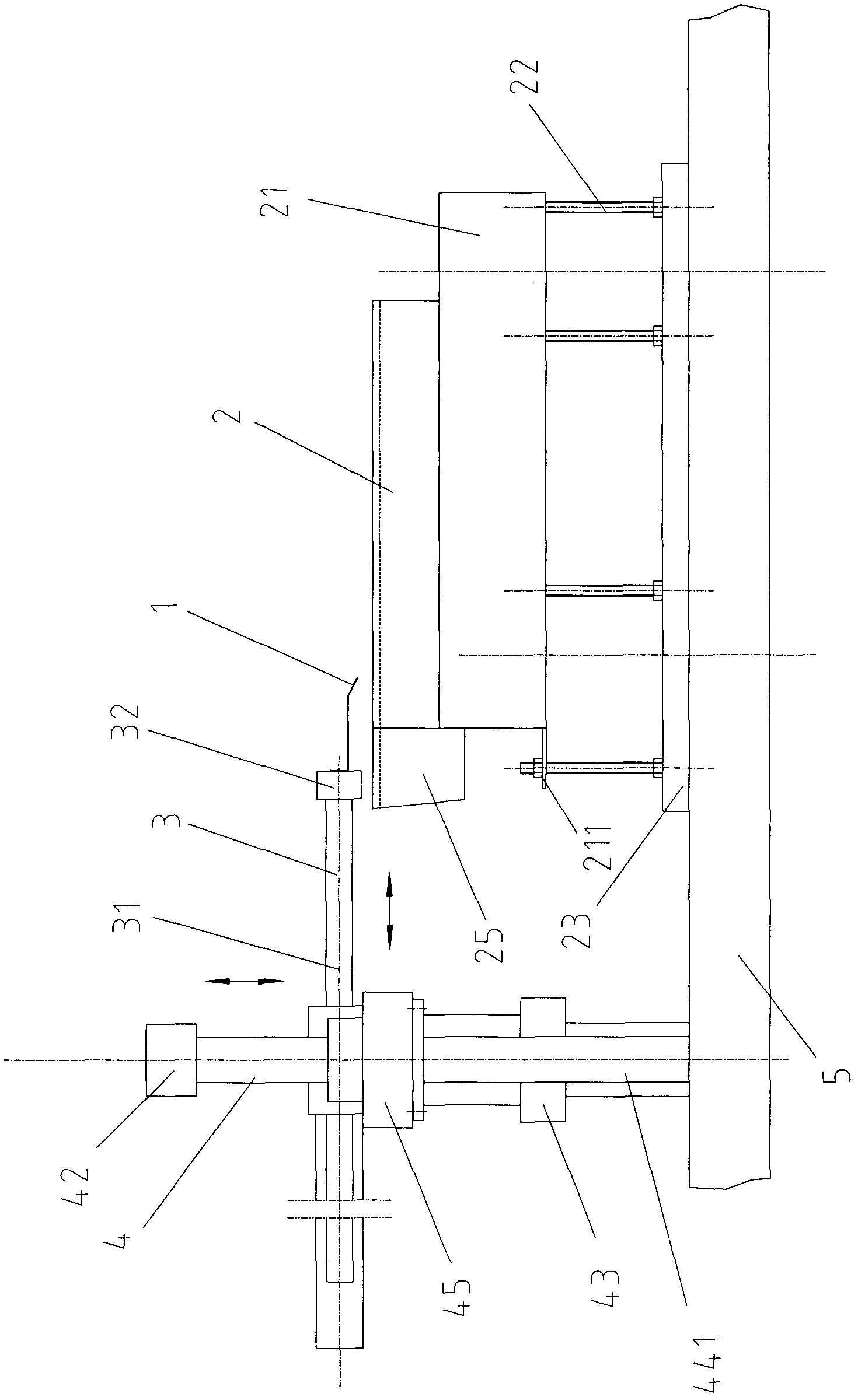 Device for scraping liquid tin-soldered oxide skin by semi-automatic tin immersion machine