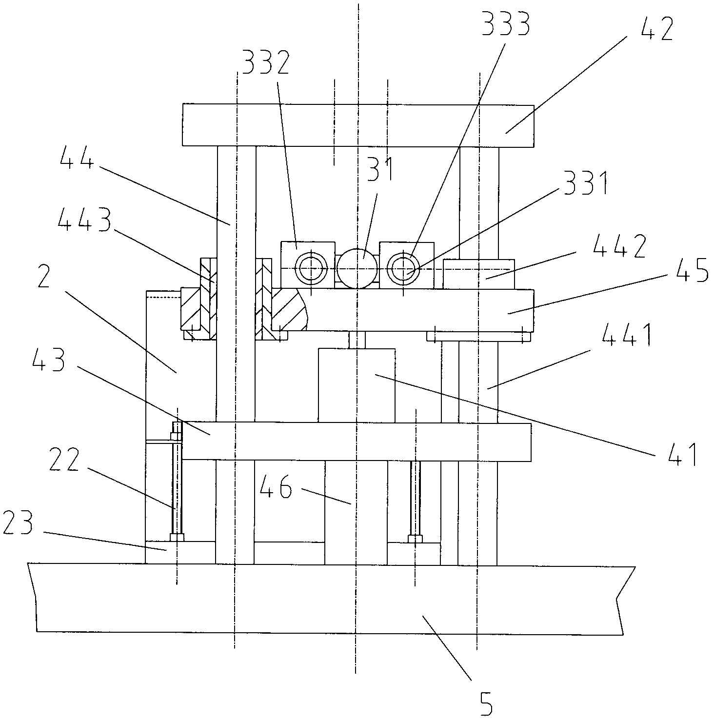 Device for scraping liquid tin-soldered oxide skin by semi-automatic tin immersion machine