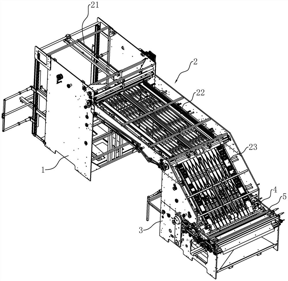 Surface paper conveying mechanism of paper mounting machine and paper mounting machine thereof