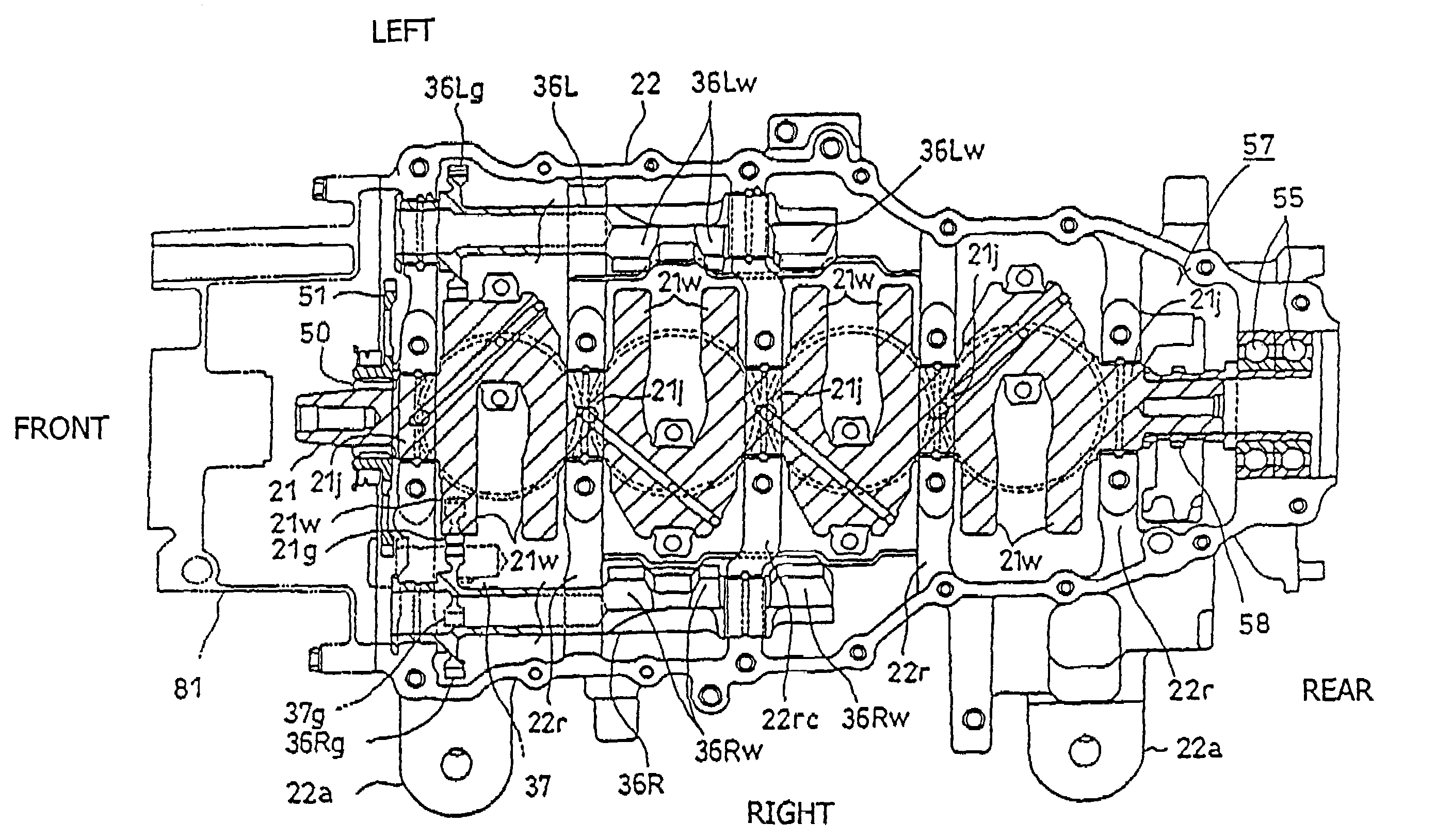Internal combustion engine including improved balance shaft structure, and personal watercraft incorporating same