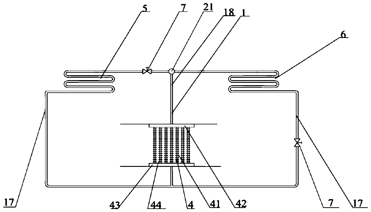 Special-shaped separated heat pipe waste heat recovery and evaporation device for passive ORC system