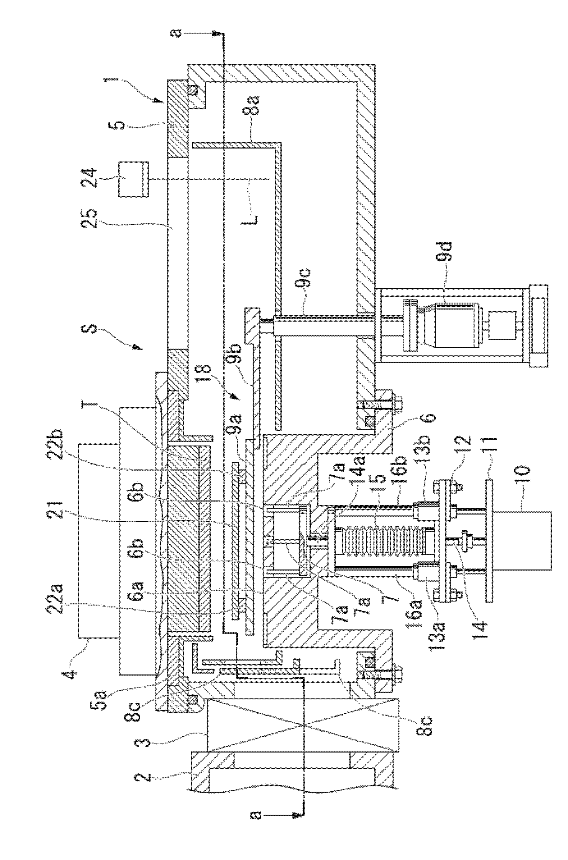 Vacuum film forming apparatus and method for detecting position of shutter plate of vacuum film forming apparatus