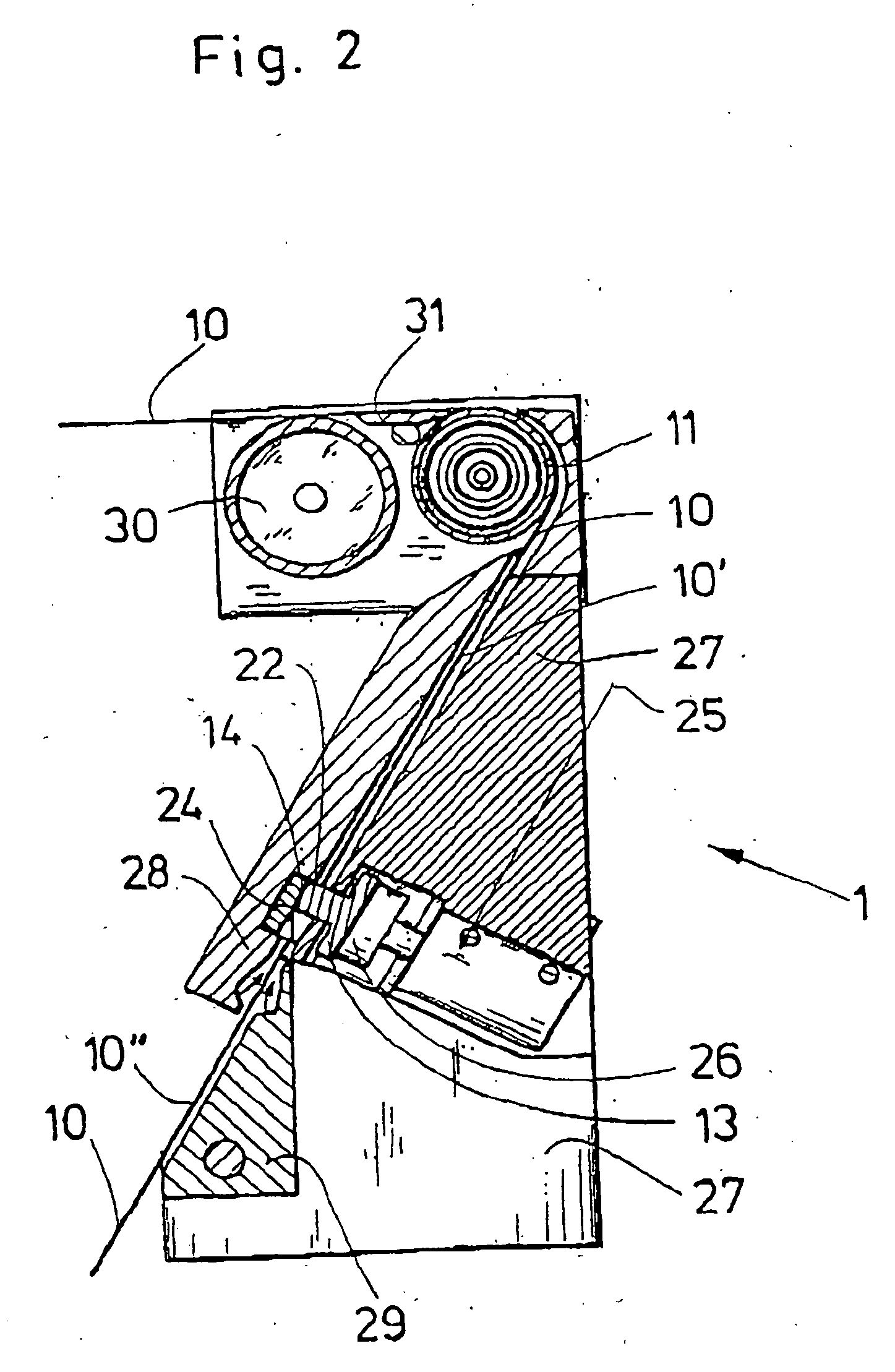 Process and device for conveying a wrapper strip in a machine of the tobacco processing industry