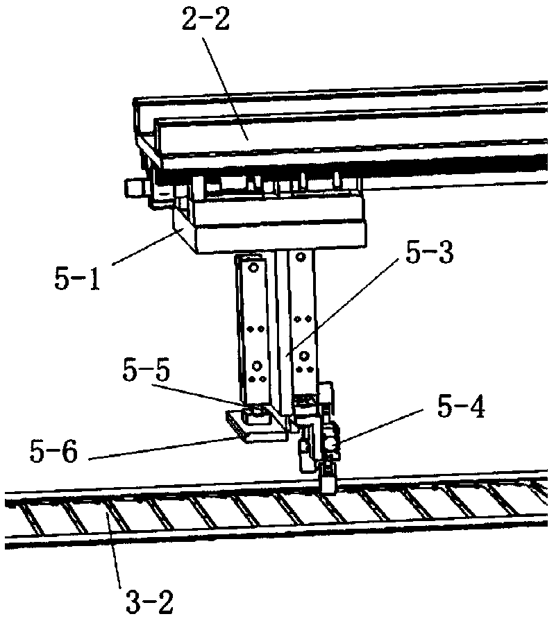Cutting, stacking, feeding and rolling integrated domestic film production device