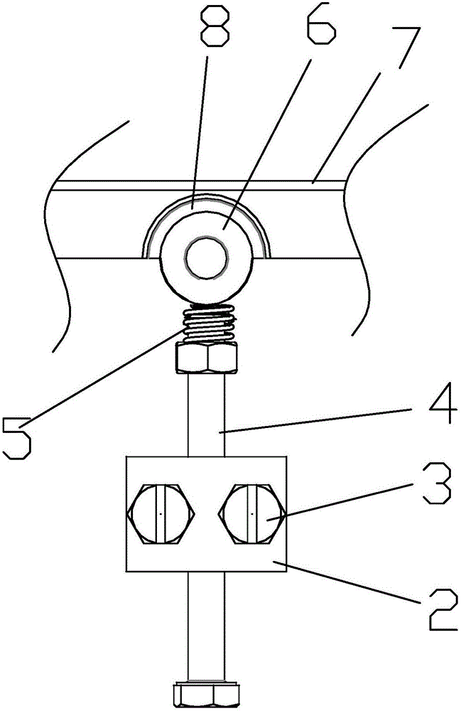 Material compounding device in belt conveying mechanism and method