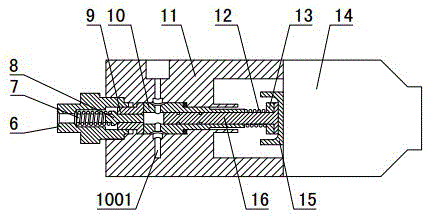 Trace oil injection device