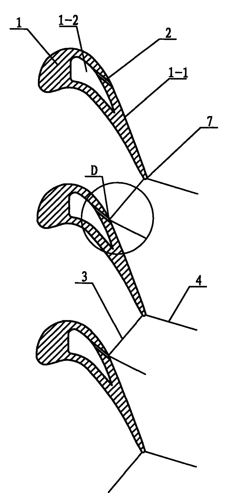 Blade capable of weakening shock strength of transonic speed turbine