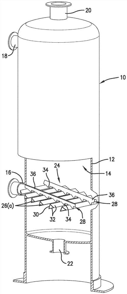 Vapor distributor for mass transfer column and method involving same