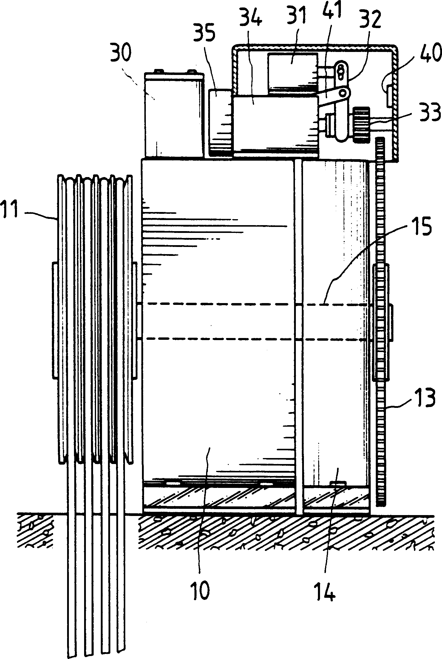 Assistant self-rescuing insurance system of elevator