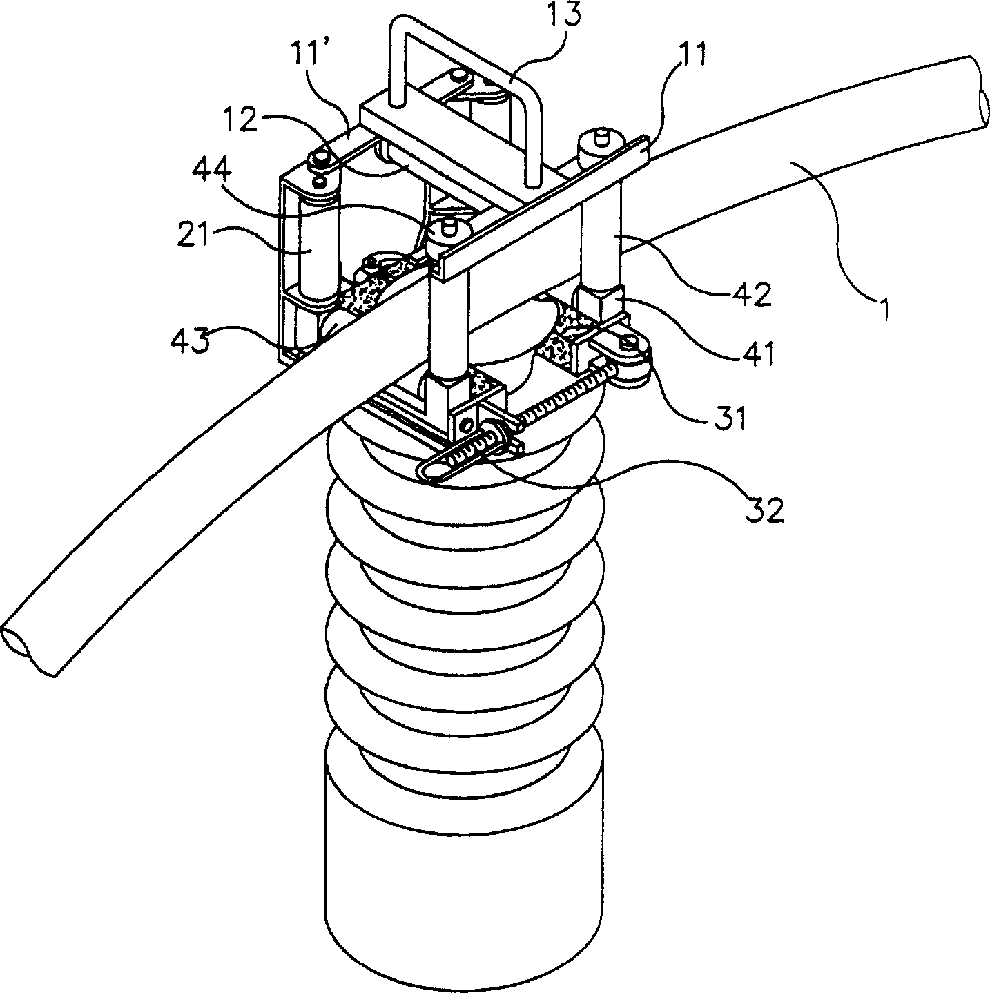 Electric wire removing roller for LP insulator and power distribution method of construction