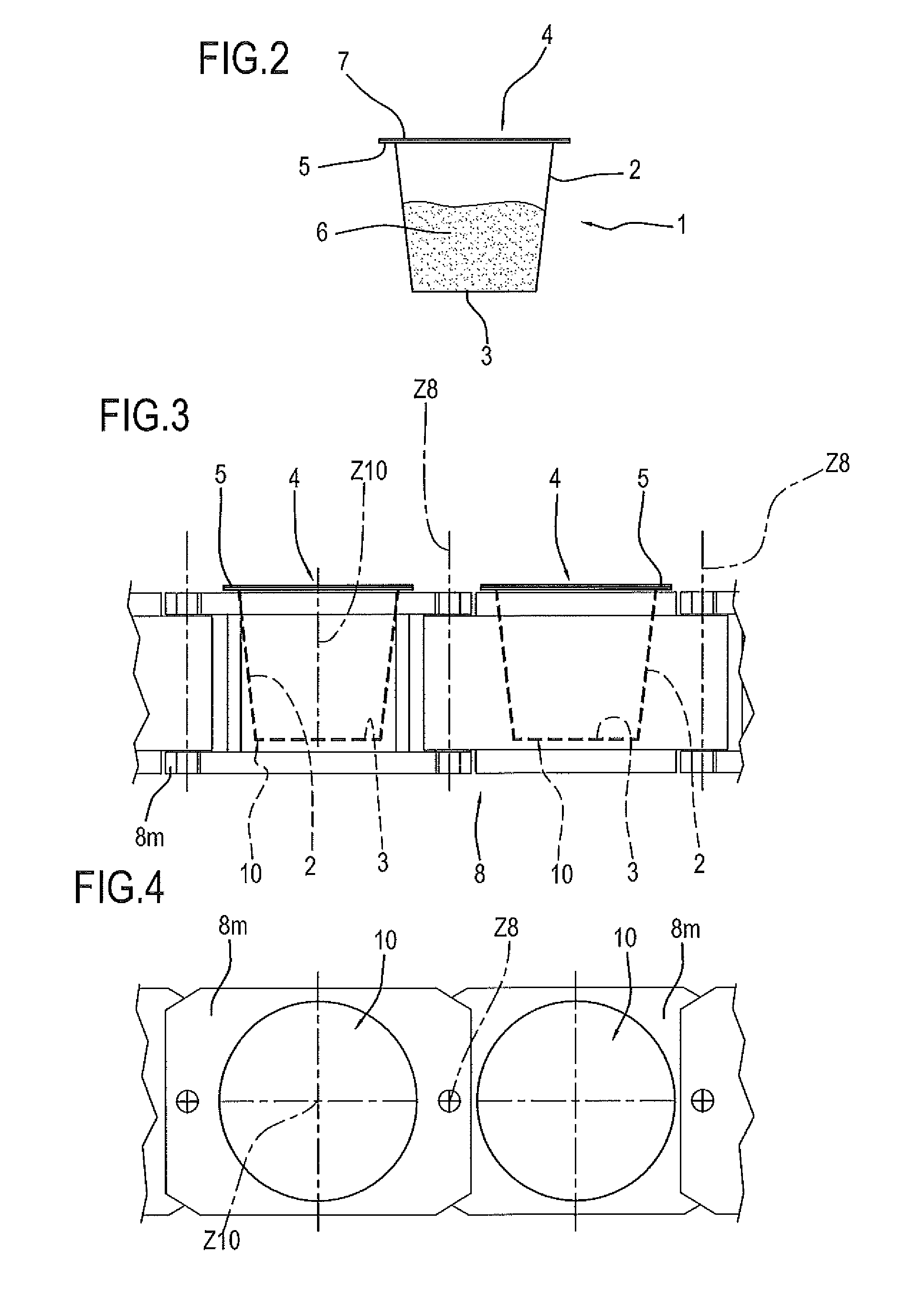 Machine and station for making single-use capsules for beverages