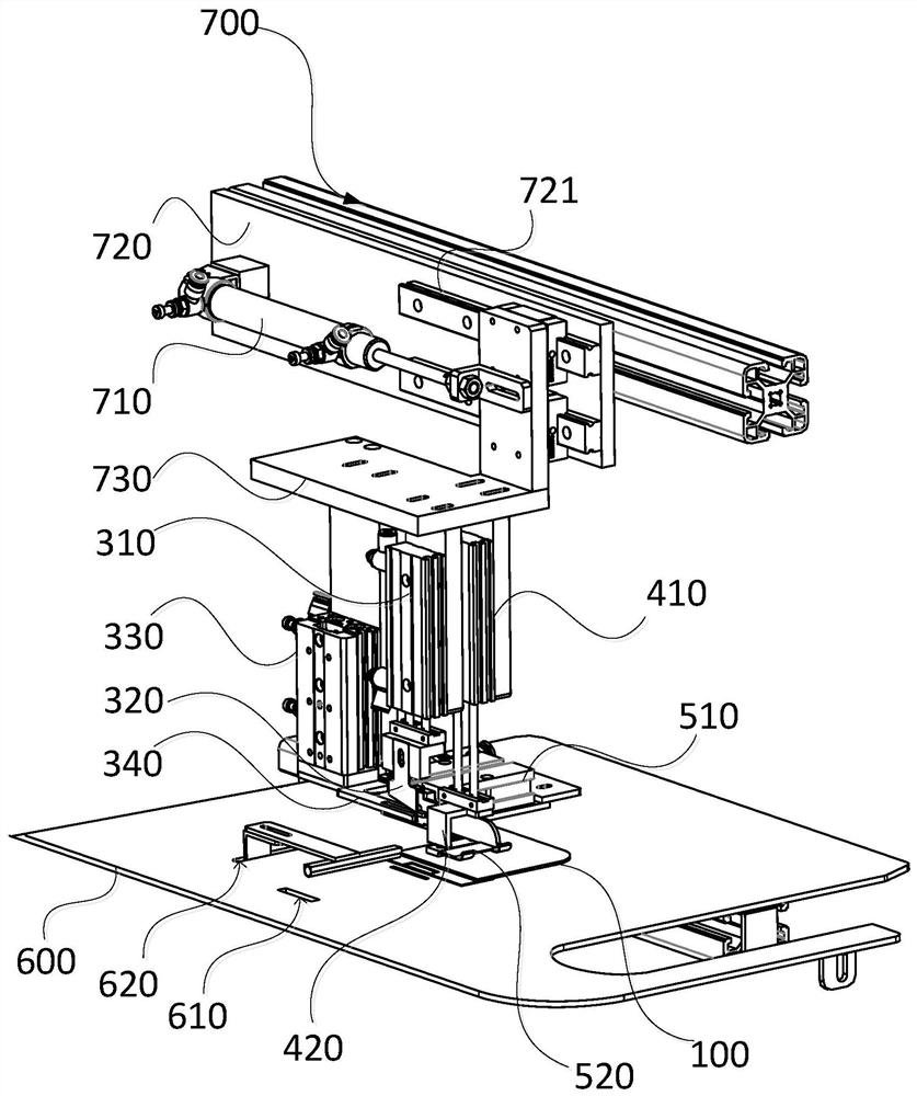 Shoulder strap folding device and method