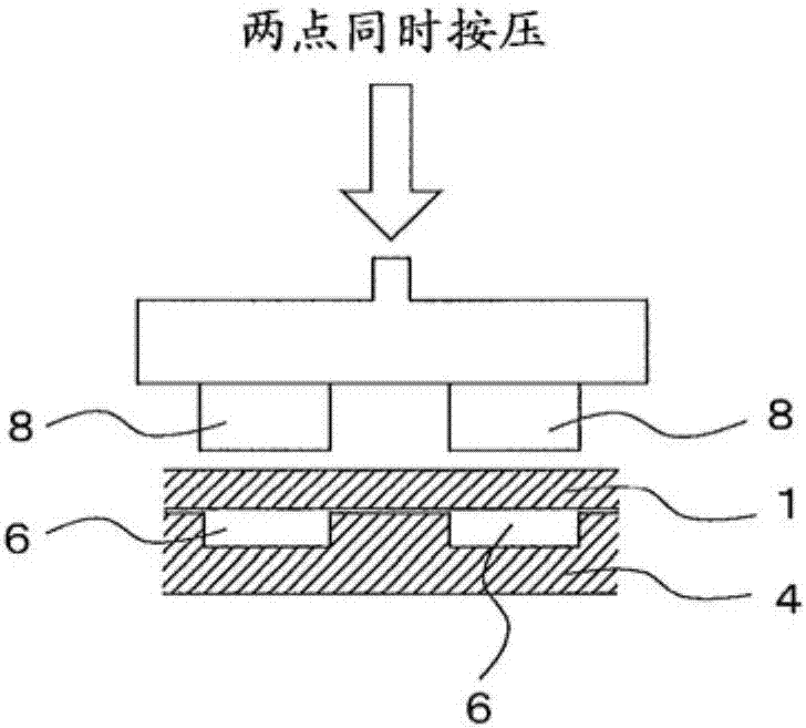 Manufacturing apparatus and manufacturing method of container assembly of compressor