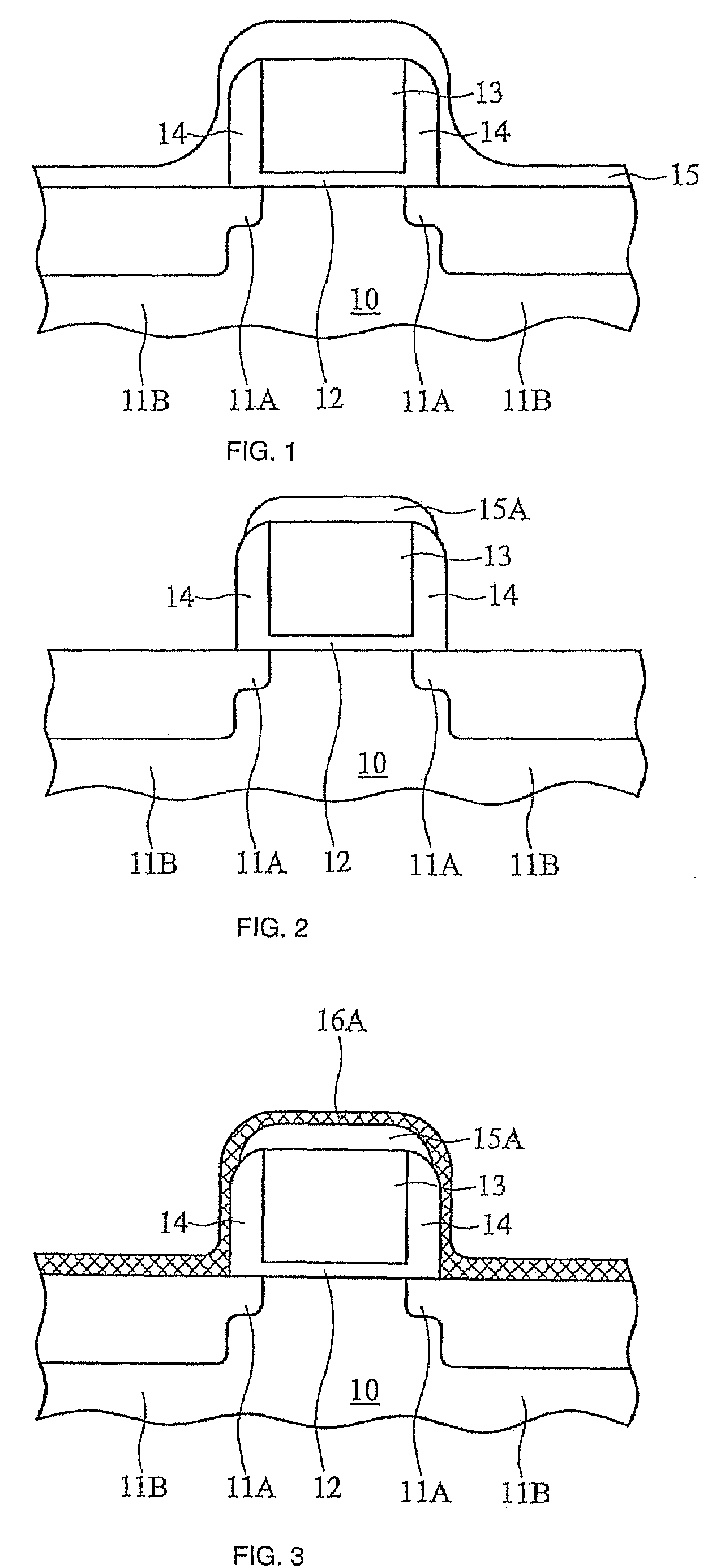 Semiconductor structure including silicide regions and method of making same