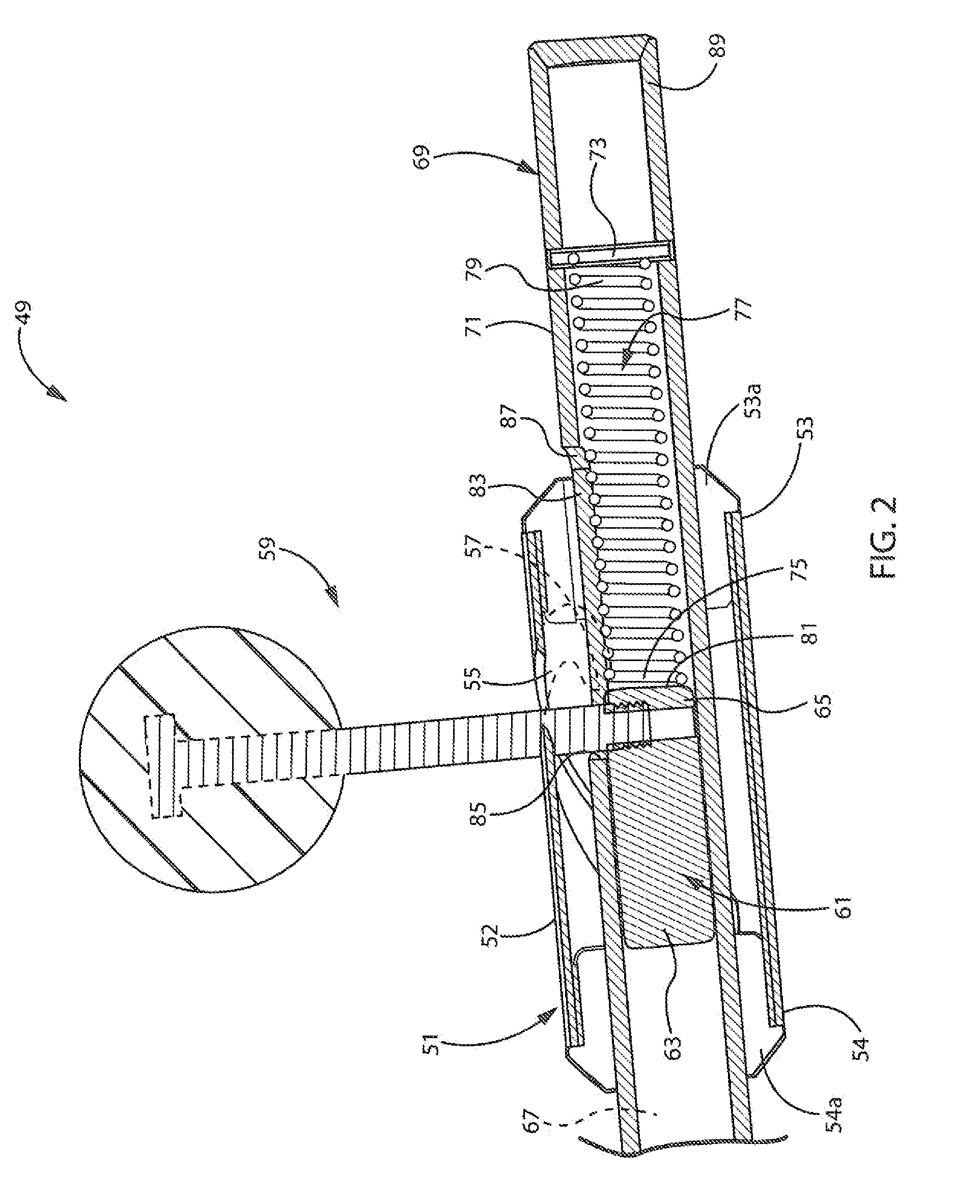 Self-adjusting skewer clamp for a bicycle trainer