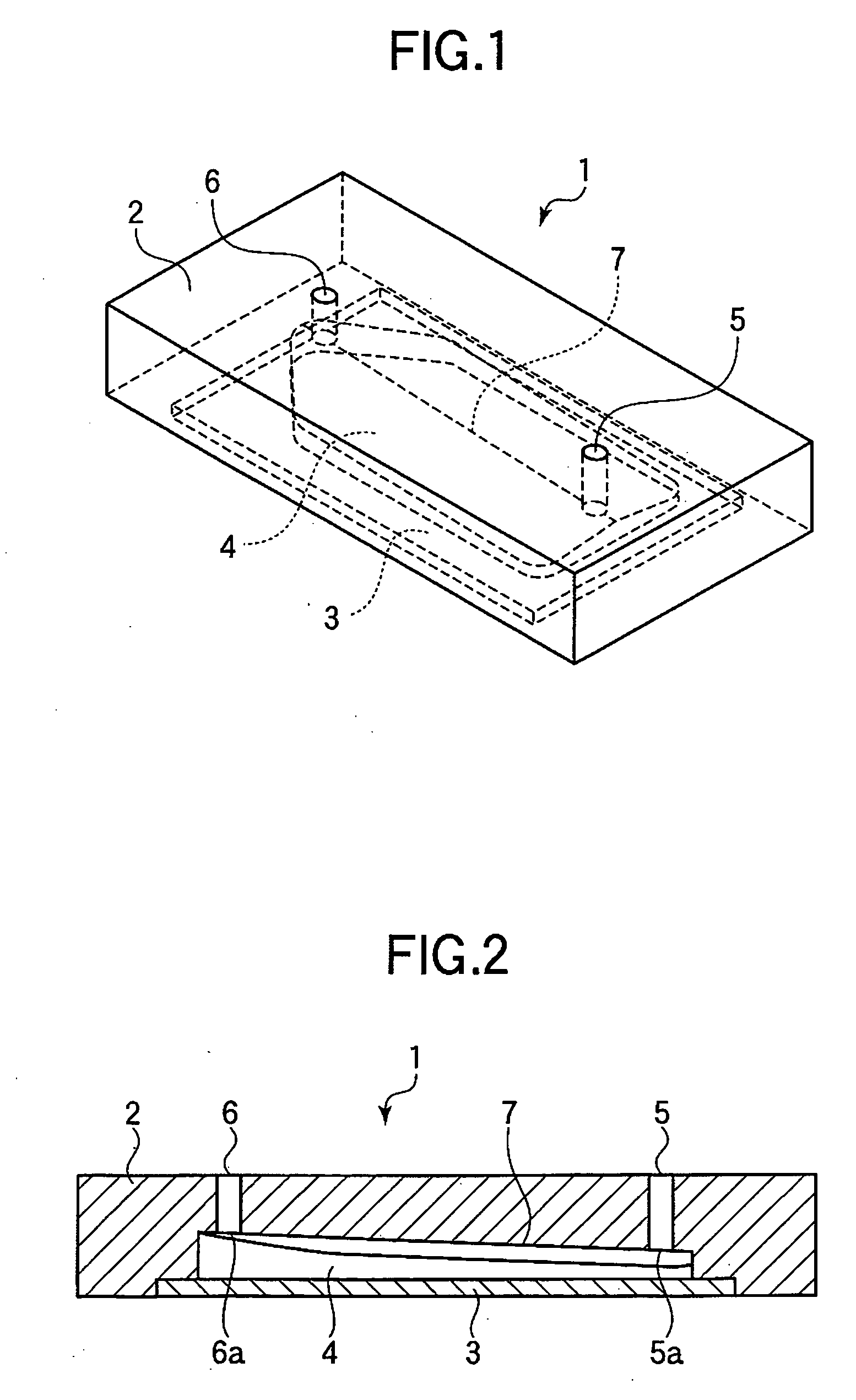 Biochemical reaction cassette with improved liquid filling performance