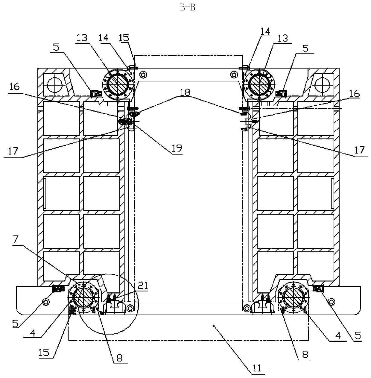 Four-screw drive system for vertical axis of CNC milling and boring machine