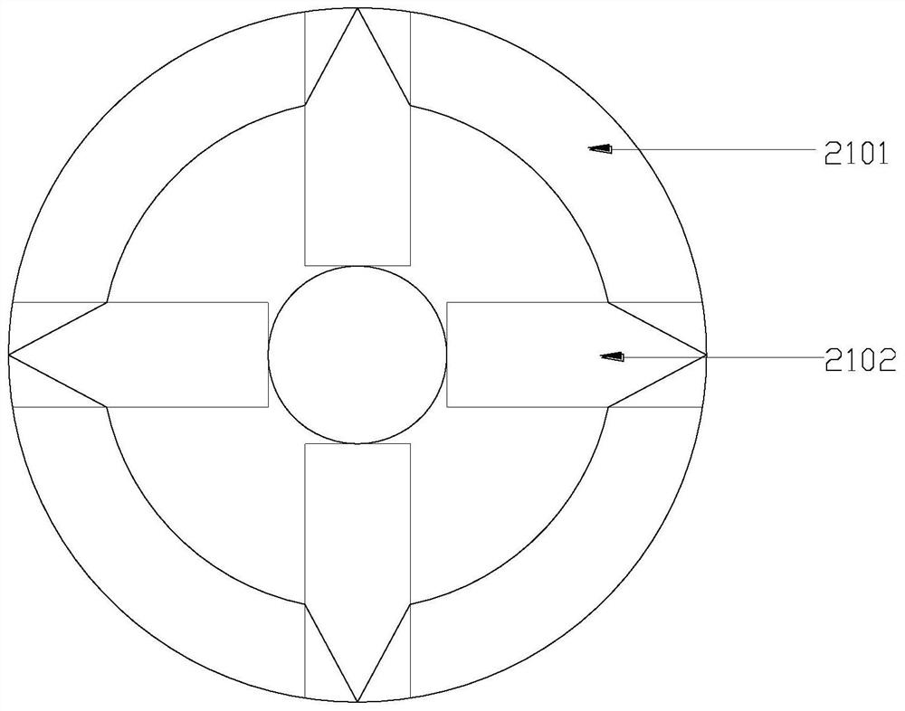 A rapid beating device for preventing fruit fiber entanglement