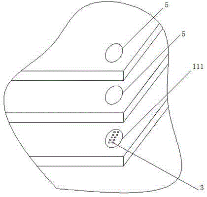 A LED light source module with efficient heat dissipation